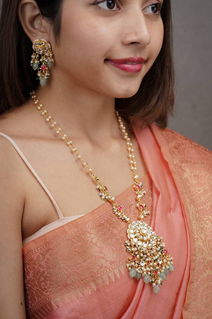 22Kt Gold-Plated Floral Pachhi Kundan Necklace : PE100040