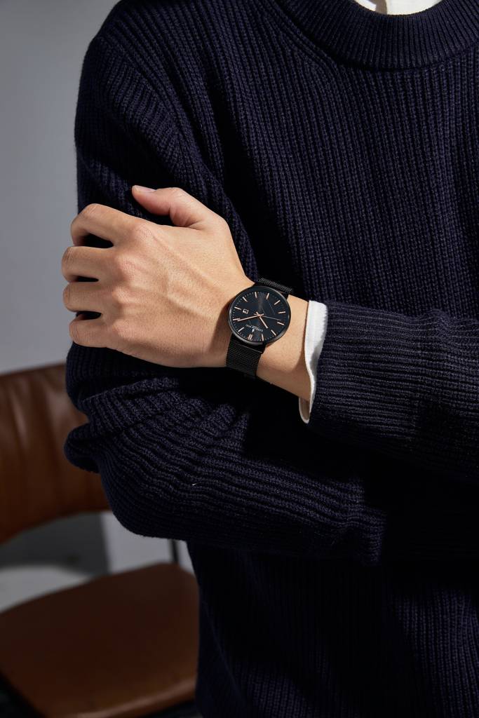 Surrey Collection Analog Quartz Watch For Men With Mesh Strap, Round Metal Case, Date Display : LFM10006-33