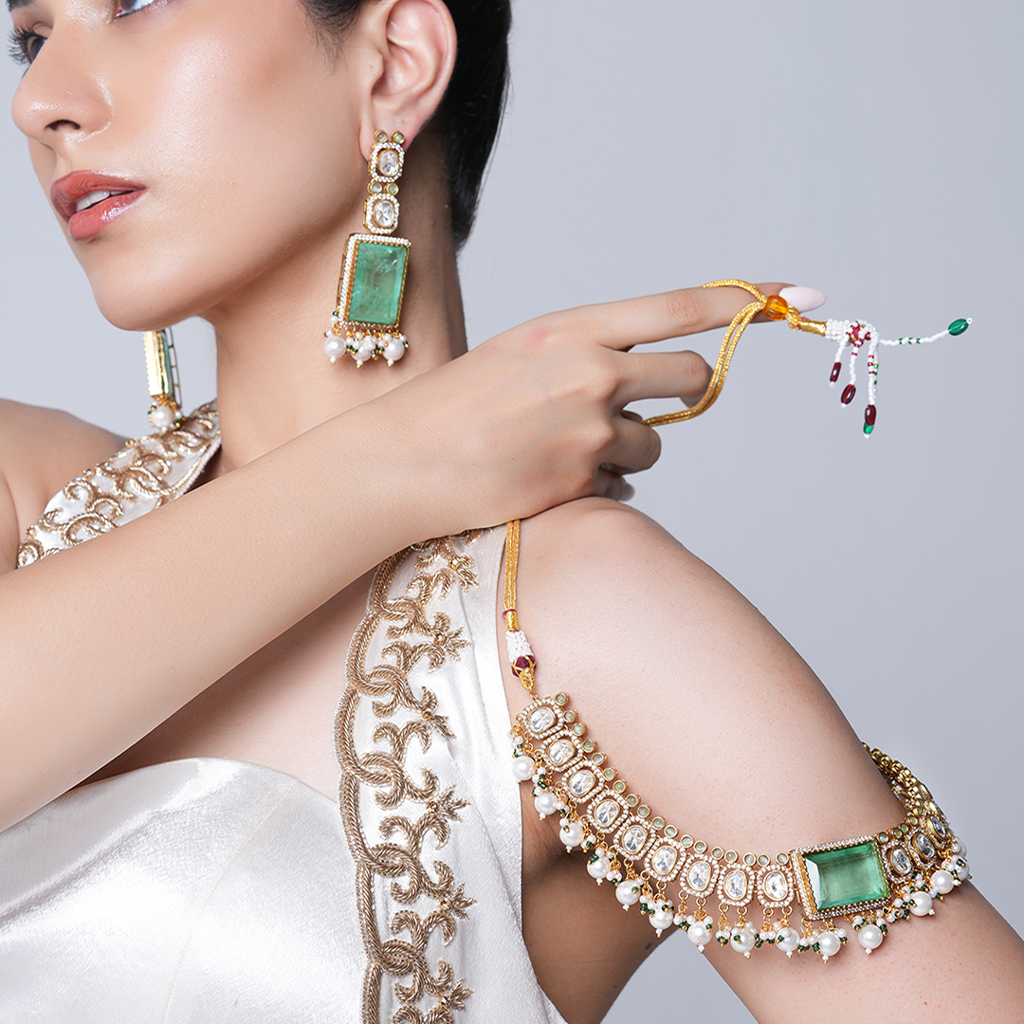 Designer Single Stone Kundan Necklace : CAO0004MHJ