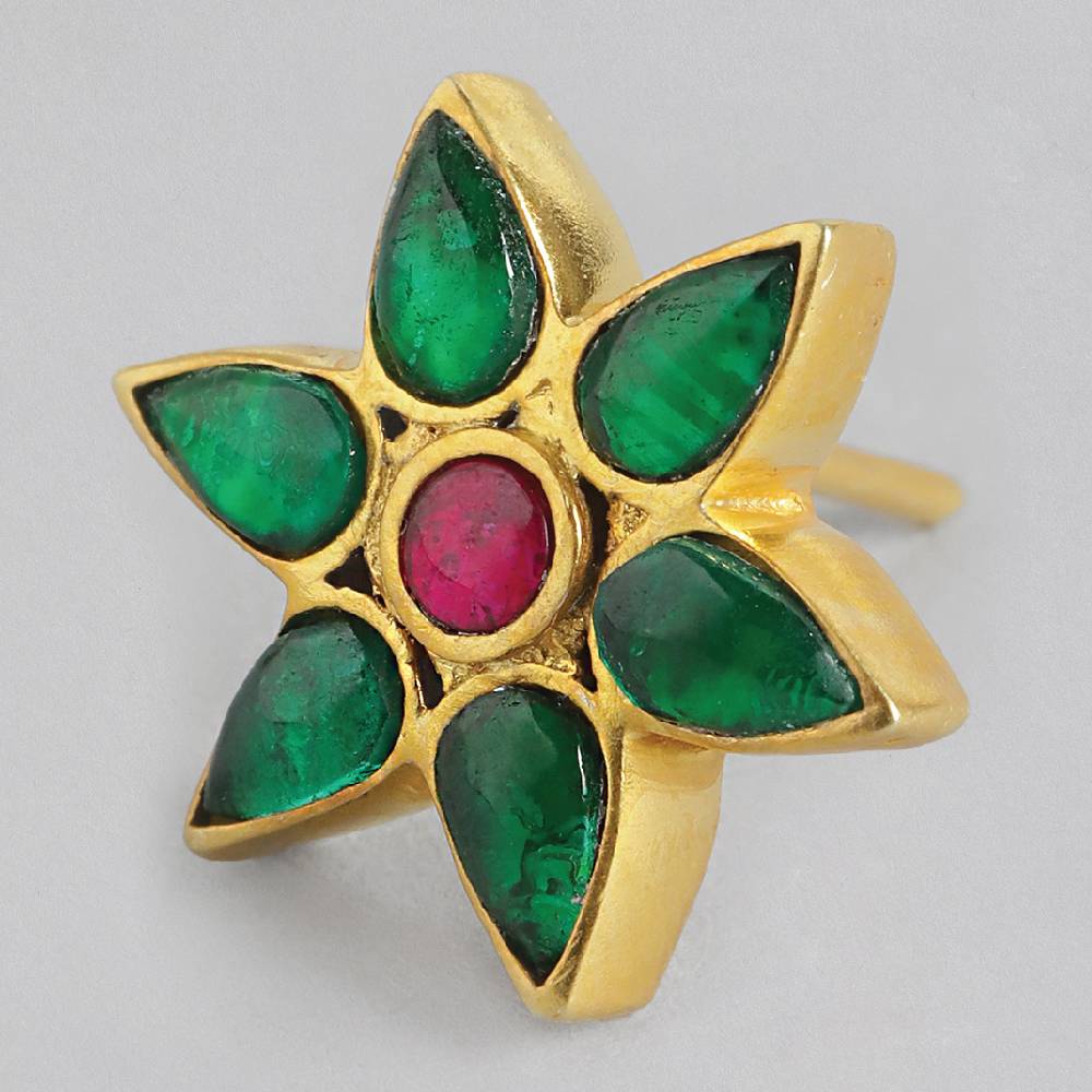 92.5 Silver Green Kundan Flower Stud Earrings : 92.5 Silver Green Kundan Flower Stud Earrings : 92.5 Silver Green Kundan