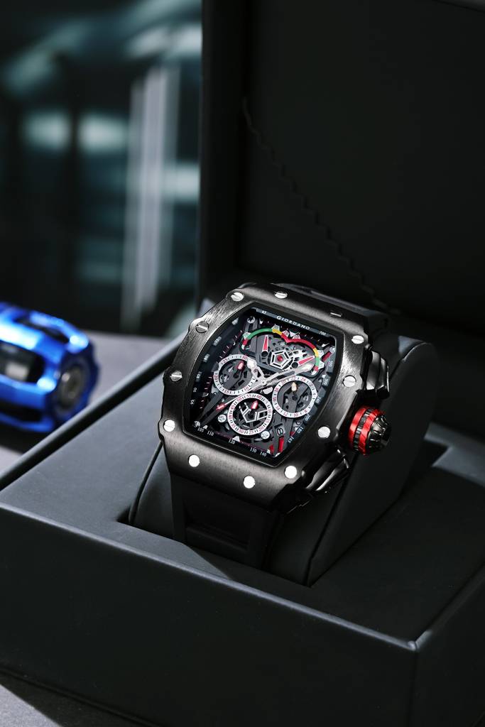 Giordano Multifunction Watch For Men With Day, Date, And 24-Hour Sub-Dial, Water Resistant Square Dial Unique De : GZ-50120-01