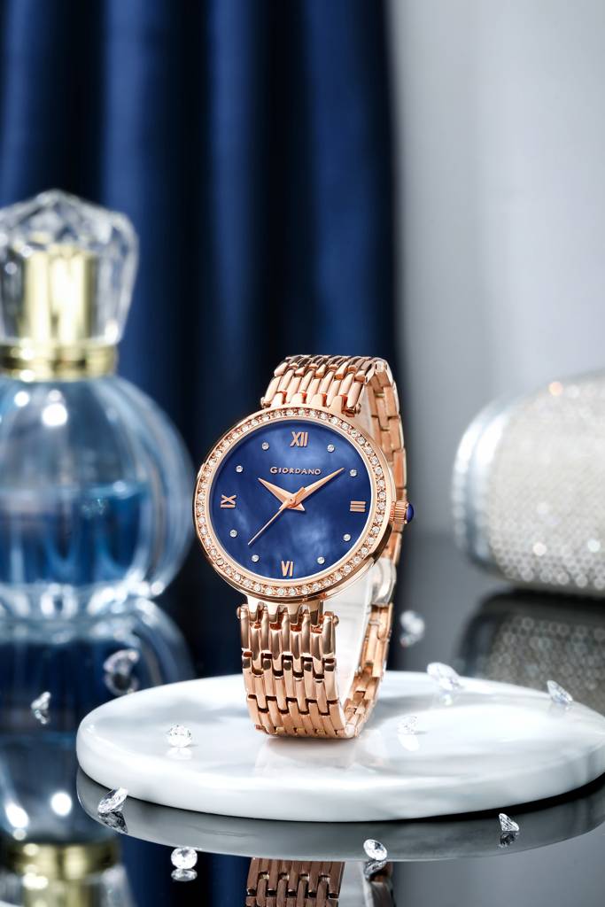 Giordano Analog Watch For Women With Stainless Steel Strap And Crystal Embellished Bezel, Roman Numerals - A2060 : A2060-44