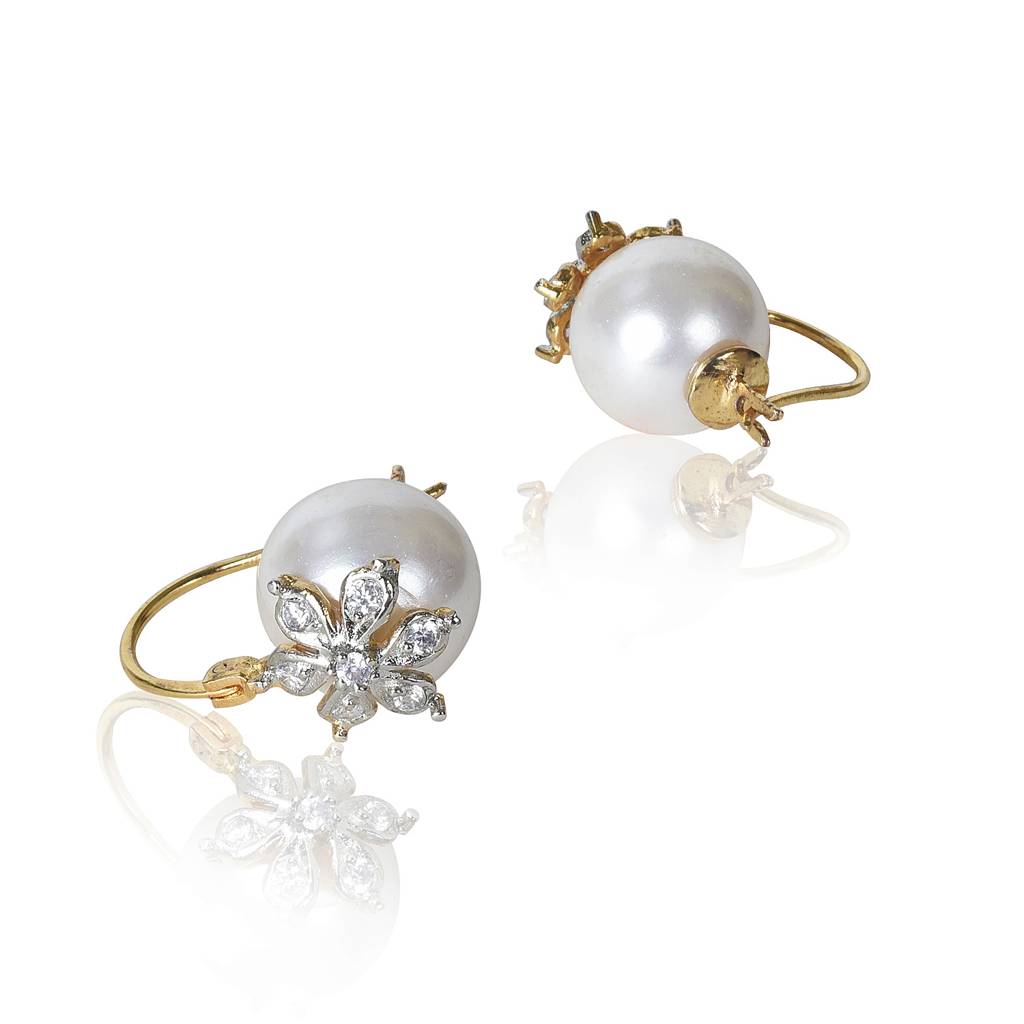 Flower Pearl Earring