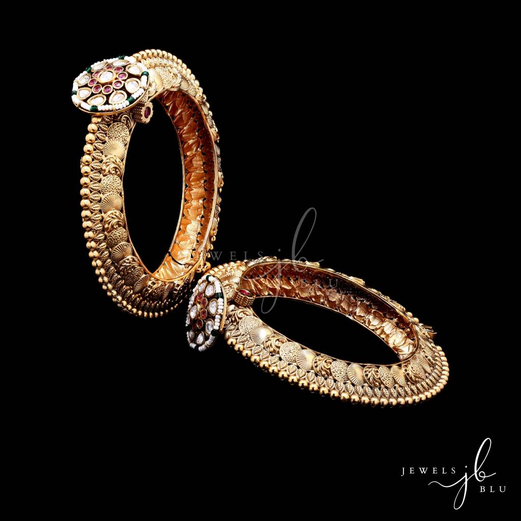 Handcrafted Antique Gold Finish Traditional Openable Kada Bangle With Polki Floral Detailing ( Pair Of Two Kadas ) : 300003