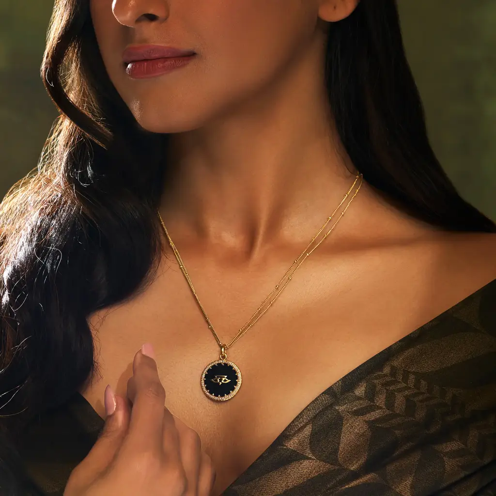 Chevron Petite Pendant By Jj Valaya : 3065