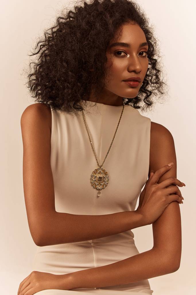 Amelia Helios Necklace : 3080