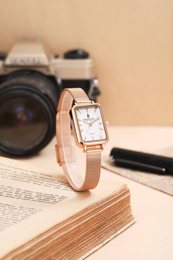 Victoria Collection Analog Quartz Watch For Women With Mesh Strap, Rectangular Metal Case And Mineral Glass : LFW20006-55