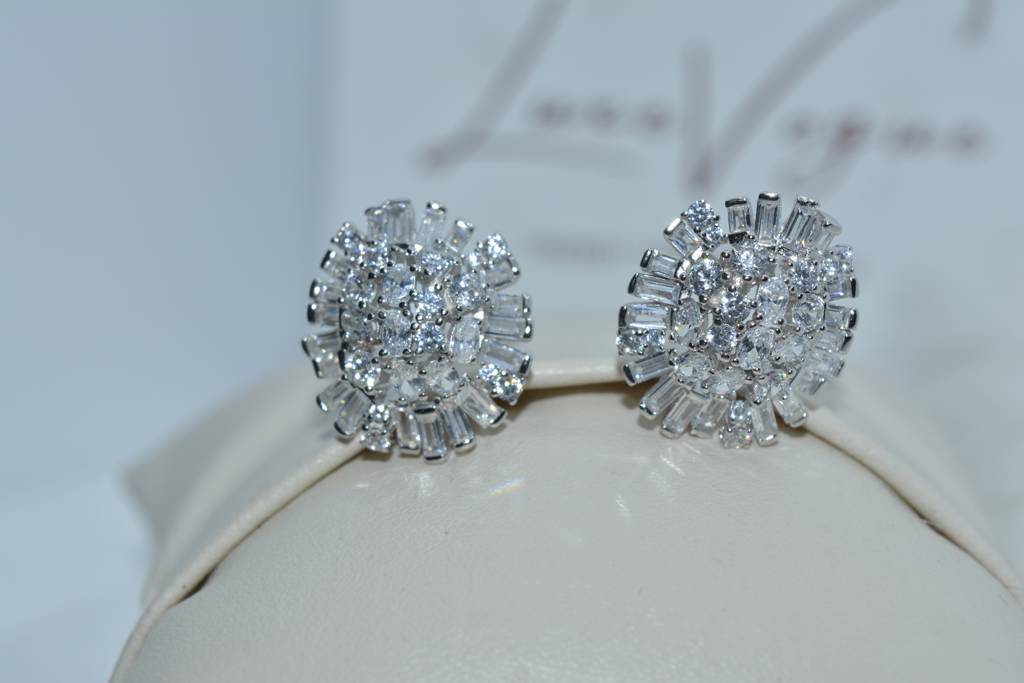 Power Oval Studs : 323