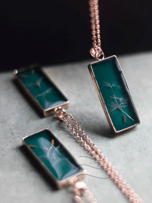 Retro Dreams - Unisex Necklace : LA-DFK-RD-G-01