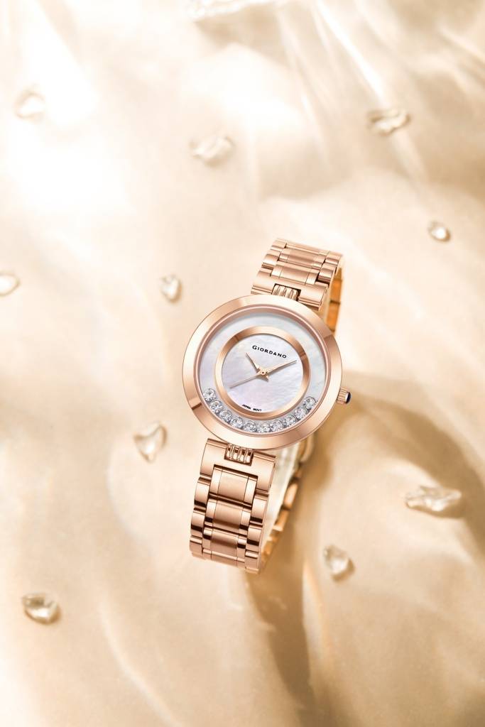 Giordano Dancing Diamonds Collection Analogue Watch For Women With Elegant Stainless Steel Strap And 3 Hand Mech : GZ-60083-55