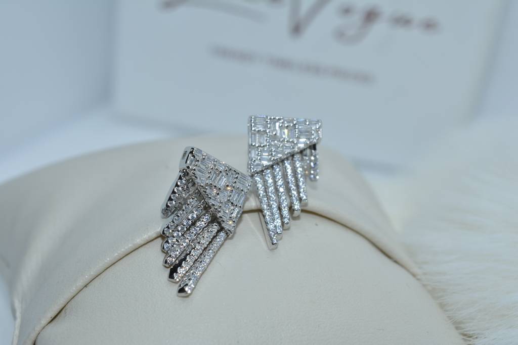 Dazzle Style Earrings : 342