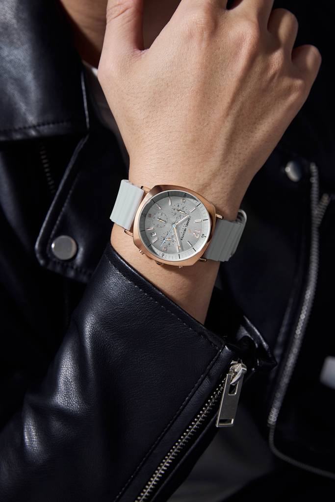 Daniel Hechter Paris Cluny Collection Multifunction Watch For Men With Round Dial, Date Display And Wavy Pattern  : DHM1019-05