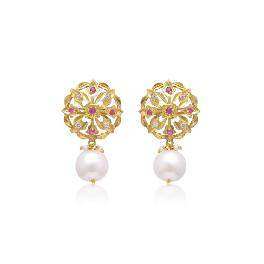 925 Sterling Silver Traditional Earring With Elegant Fresh Water Pearls : 3743
