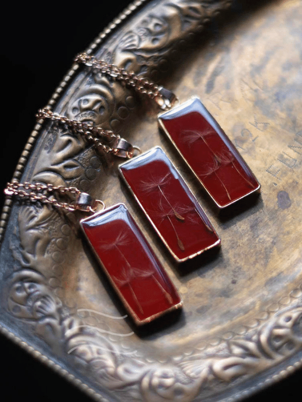 Retro Dreams - Unisex Necklace : LA-DFK-RD-R-01