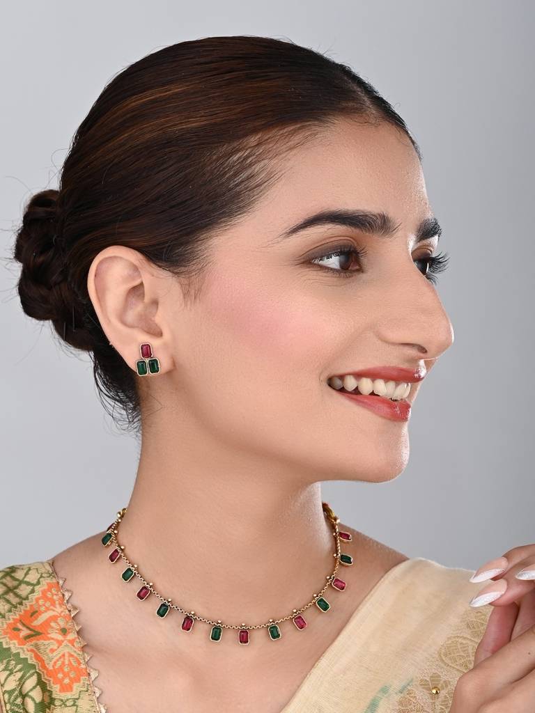 Gold Plated Delicate Necklace Set : S24MRNKS489MLT