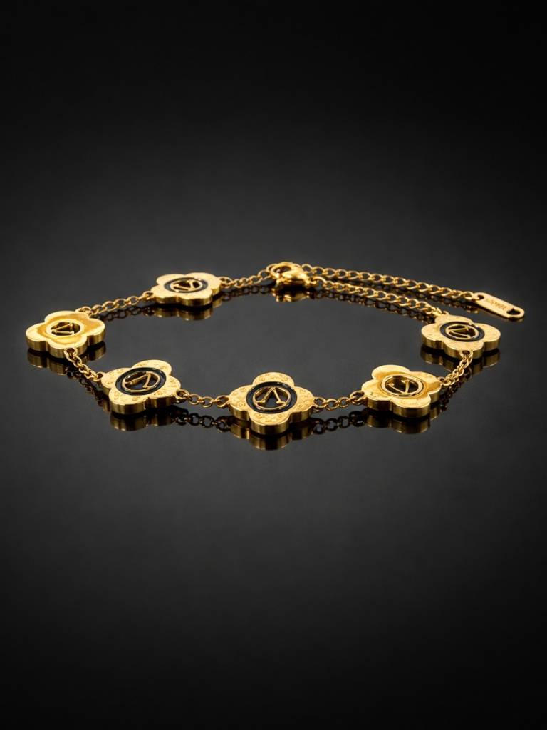 Gold Clover V Chain Bracelet – 18K Gold Plated Stainless Steel : ATCB747GCVB