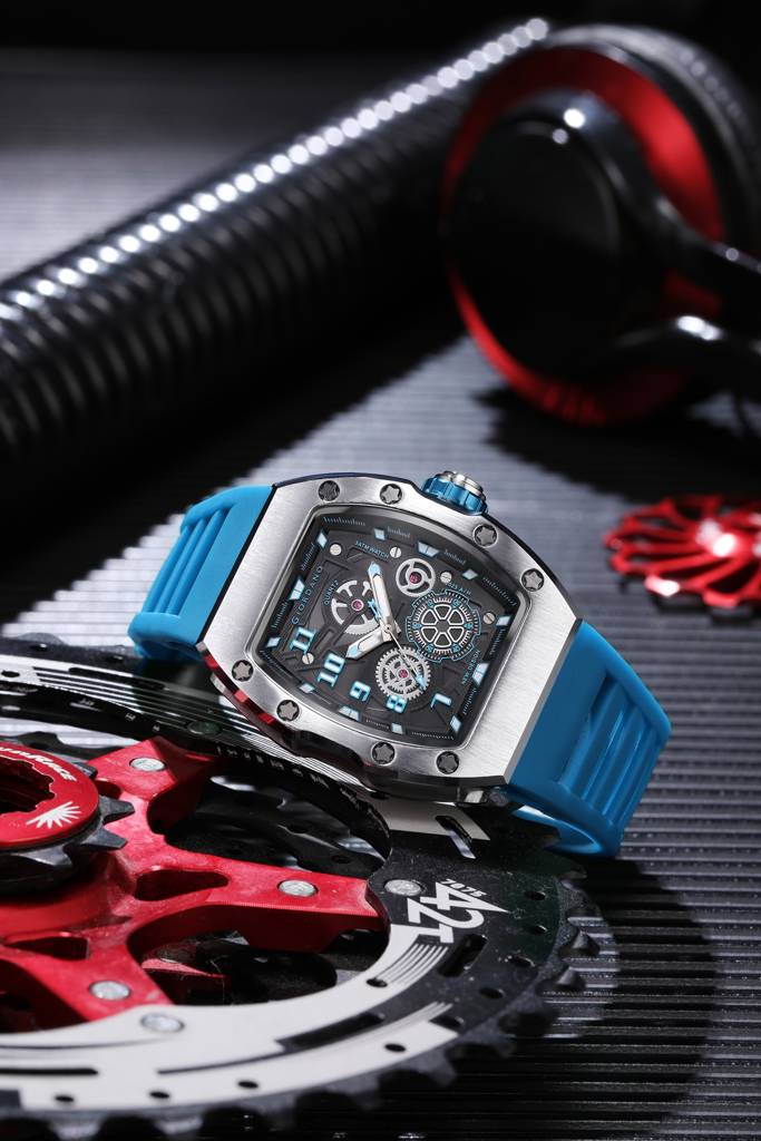 Giordano Sqaure Analog Casual Sporty Watch For Men – Mechanical-Inspired Design Dial, Quartz Movement, Silicon S : GZ-50150-04