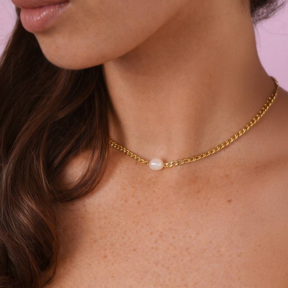 Dainty Pearl Choker Necklace : 100095