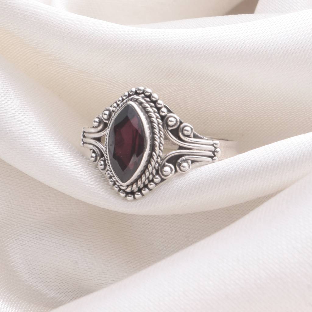 925 Sterling Silver Garnet Ring For Women - Authentic Silver Jewelry | Handcrafted Elegant Gift : FU-0747