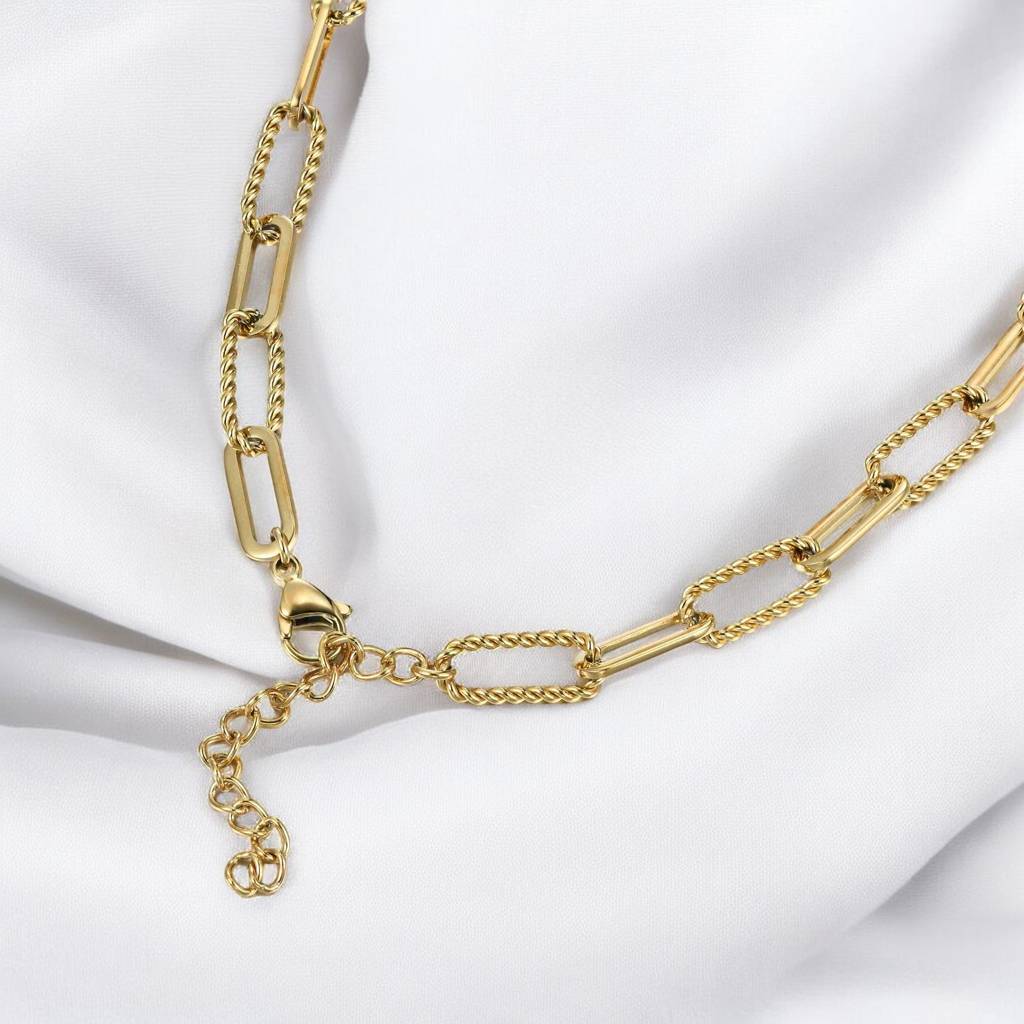 Heart Of Havana Gold Necklace : HeartOfHavanaGoldNecklace-CL-NK-PG-05