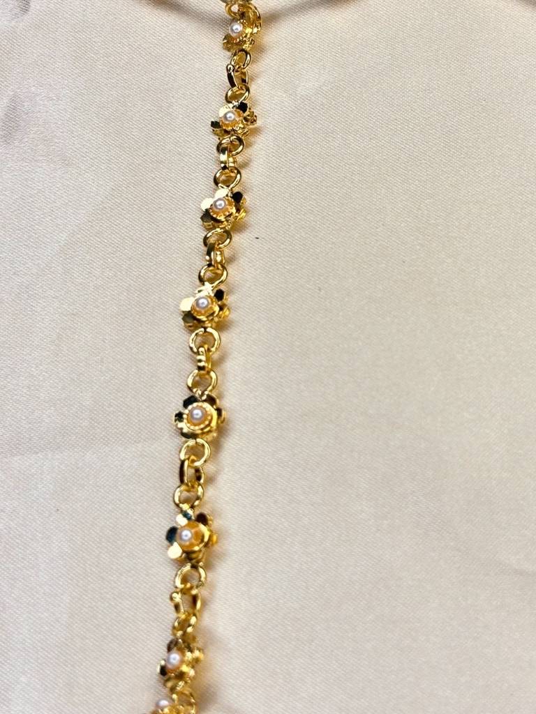 Gold-Plated Floral Pearl Adjustable Bracelet With Finger Ring Hand Harness Hathphool : VI26BC100104