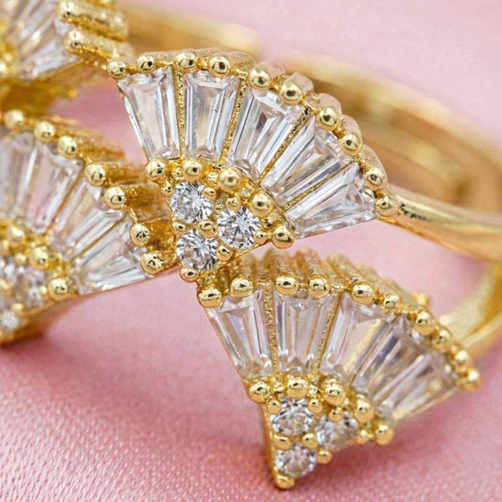 Gold-Plated Tri-Fan Cluster Anti-Tarnish Ring : HSPS60MB1004