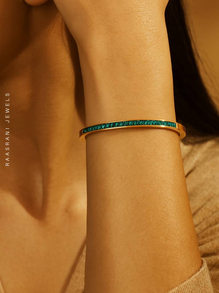 Green Stone Kada Â 18K Gold Plated Emerald Cz Bracelet (Anti-Tarnish) : ATB707GSB