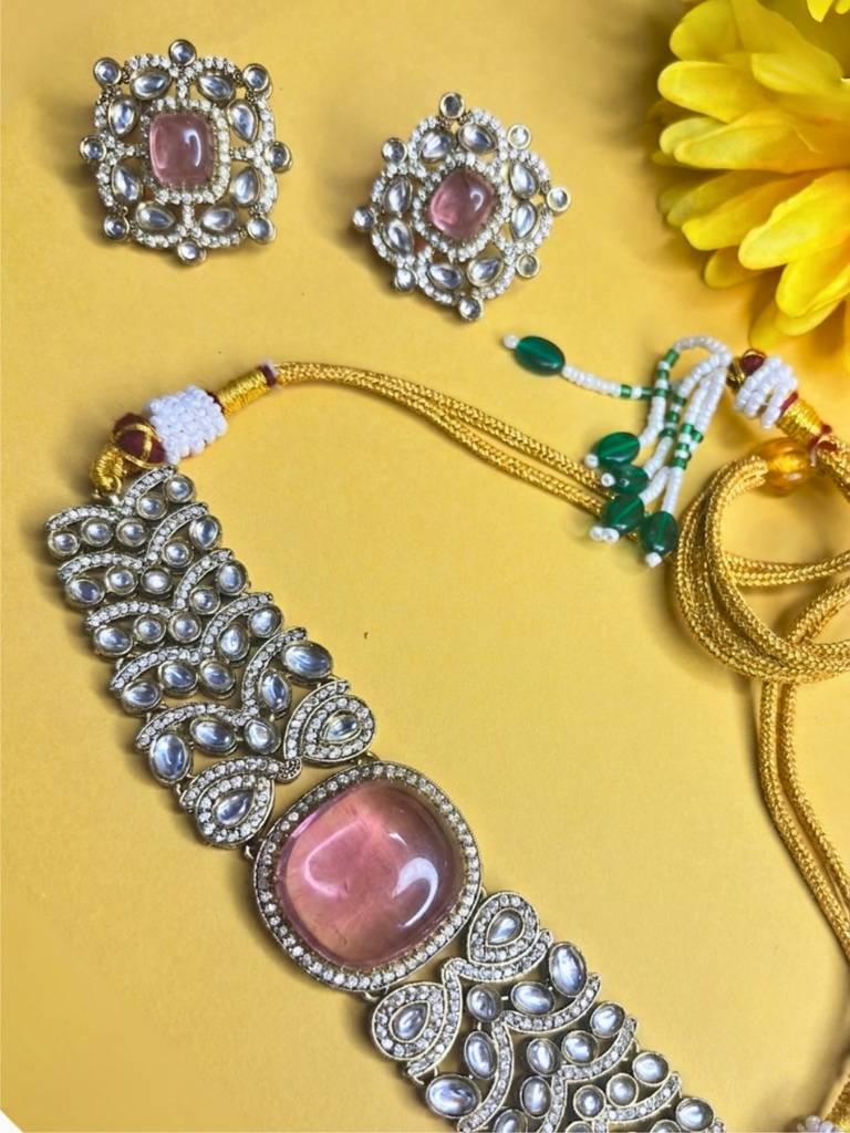 Gold-Plated Pink Stone Traditional Kundan Choker Jewellery Set : VI26JSKU100010