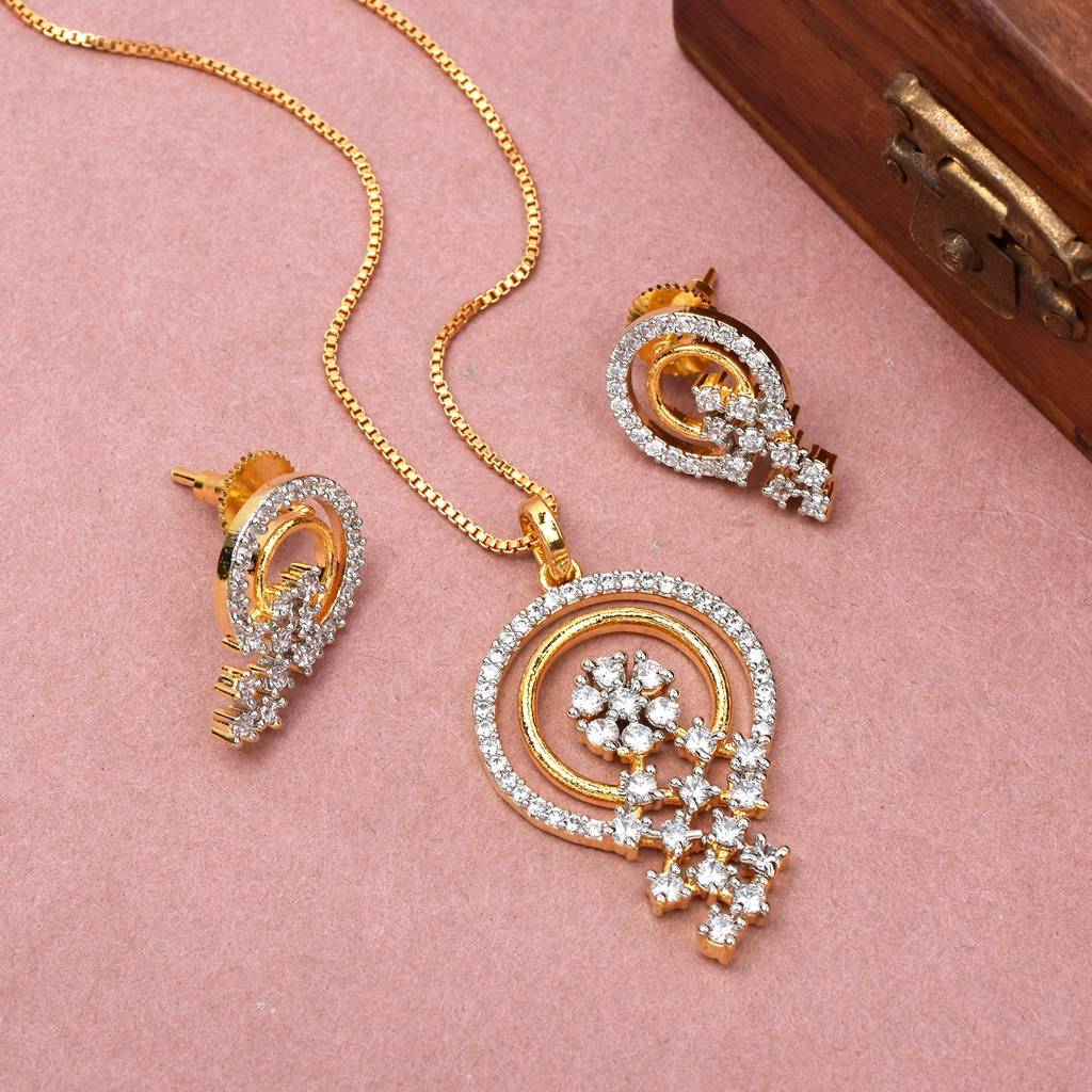 Auric Charm Pendant Set With Chain : SIPENGJCZ32