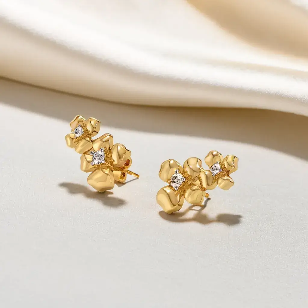 Petal Play - Lab Diamond Stud Earrings : LLER0101