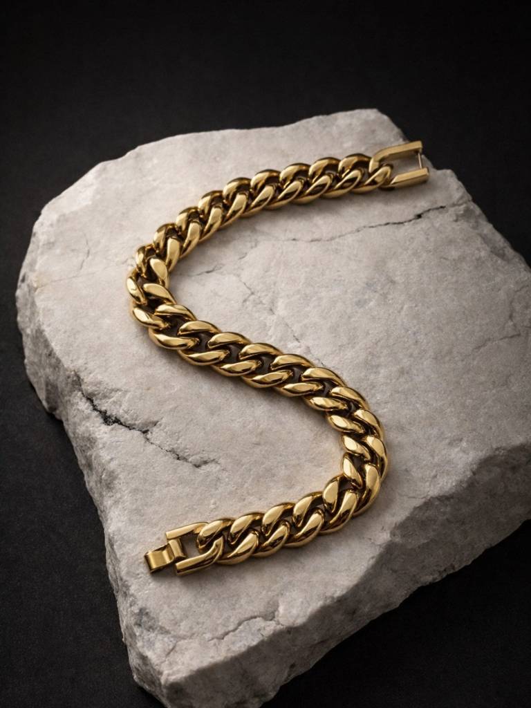 18K Gold Plated Cuban Link Bracelet For Men | Thick Stainless Steel : MATB827GCTB
