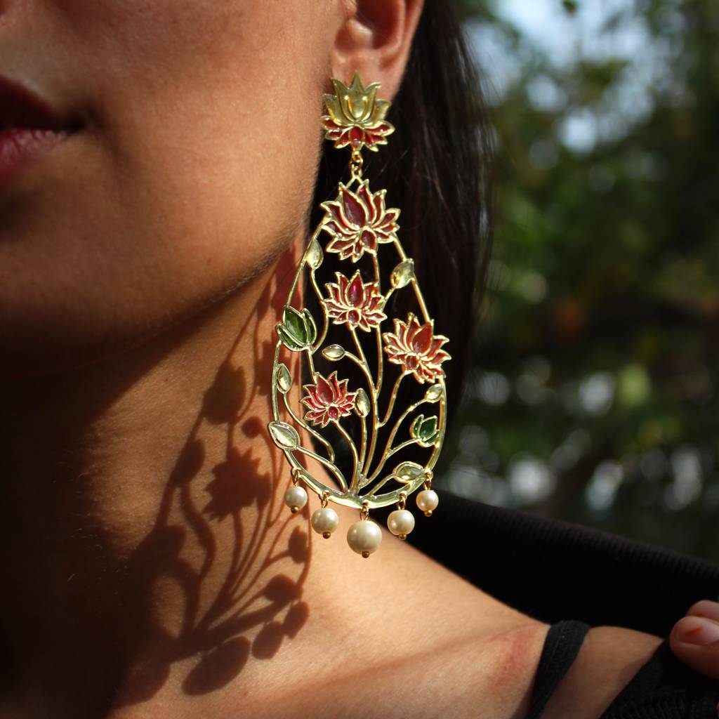 Lotus Flower Resin Earrings : ACE288