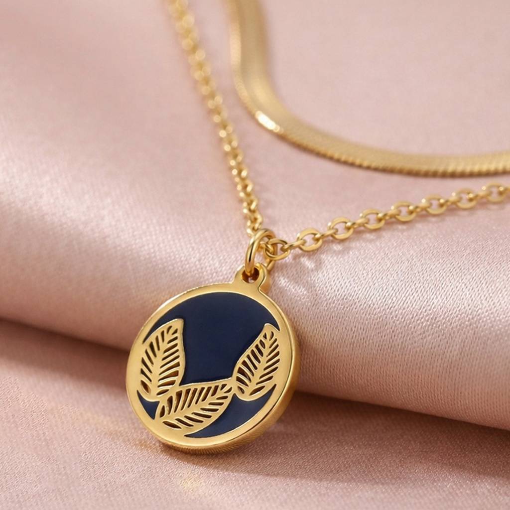 Gold-Plated Minimal Round Emblem Anti-Tarnish Pendant Necklace : HSPS60MB1590