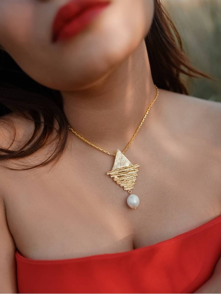 Audrey Pendant & Chain : NIH050PC01-Audrey
