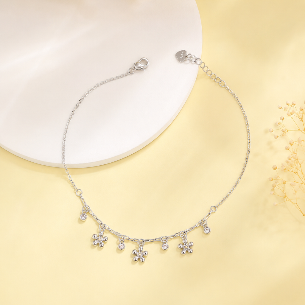 Silver Floral Charm Anklet : AN03541
