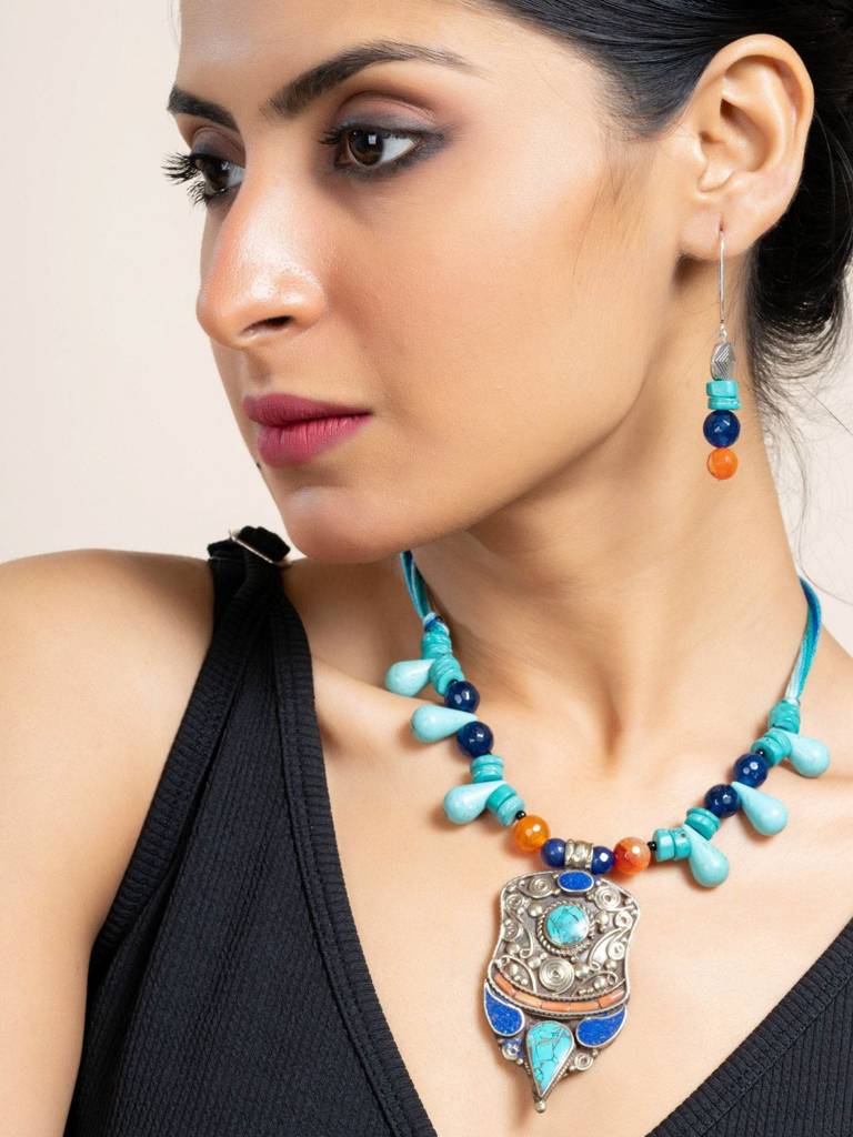 Handmade Turquoise Drop Tibetan Pendant Necklace  Jewelry Set & Adjustable Dori : LAANP96
