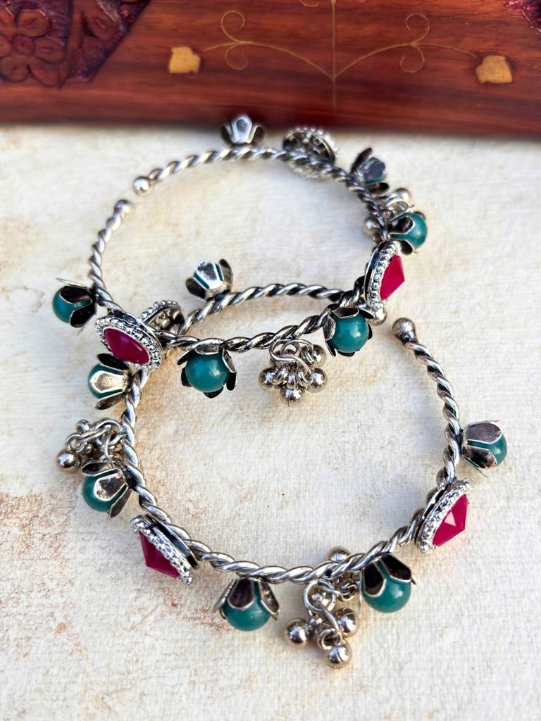 Set Of 2 Silver-Plated Beaded Kashmiri Bangles : VI26BC100054