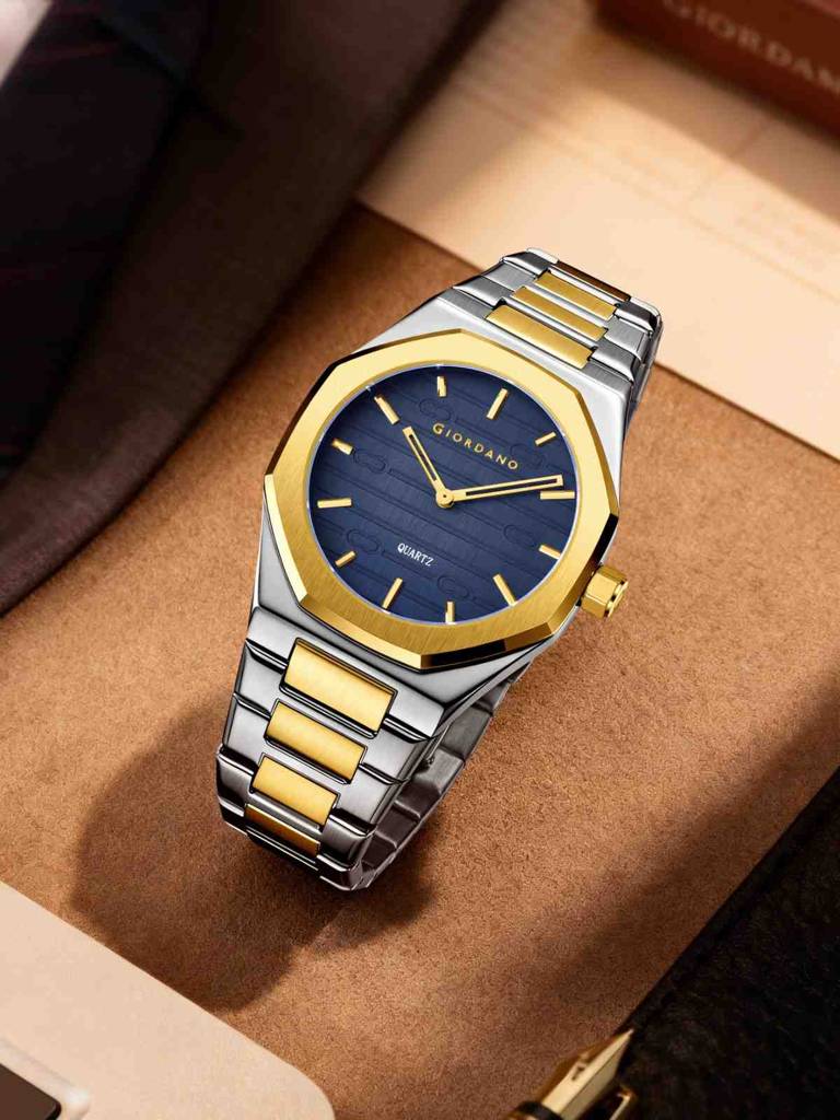 Giordano Elegant Analog Watch For Men With Octagonal Textured Dial, Stainless Steel Strap, Luminous Markers, And : GZ-50178-11