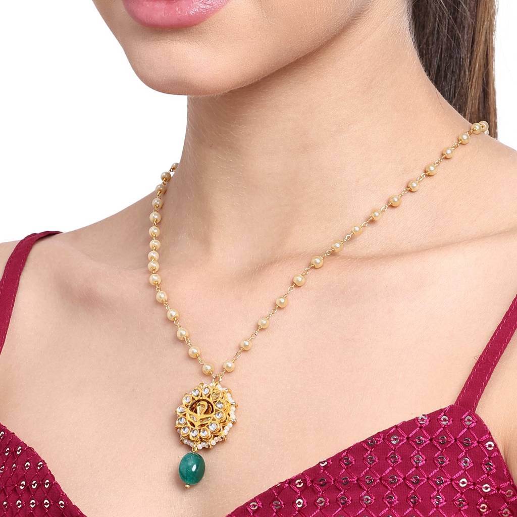 22Kt Gold-Plated Blossom Pearl Chain Necklace Set : PE21014
