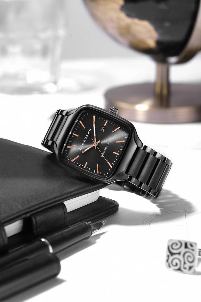 Giordano Analog Watch For Men Â Square Dial, Stainless Steel Strap, Date Display, Water Resistant Classic Dres : GZ-50163-11