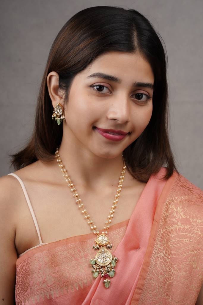 22Kt Gold-Plated Exquisite Kundan Set : PE70042