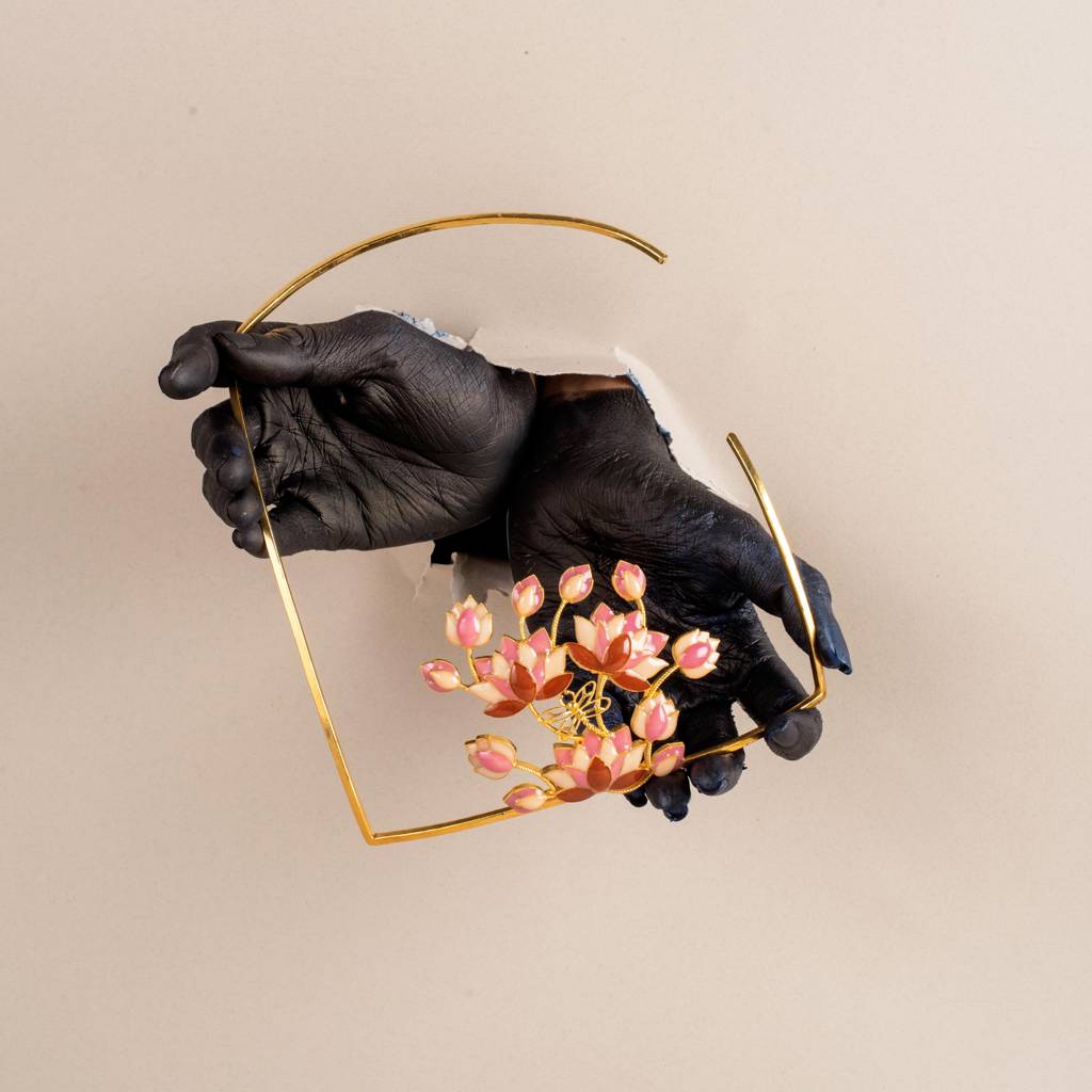 The Enchanted Floweret Choker : BR-2004