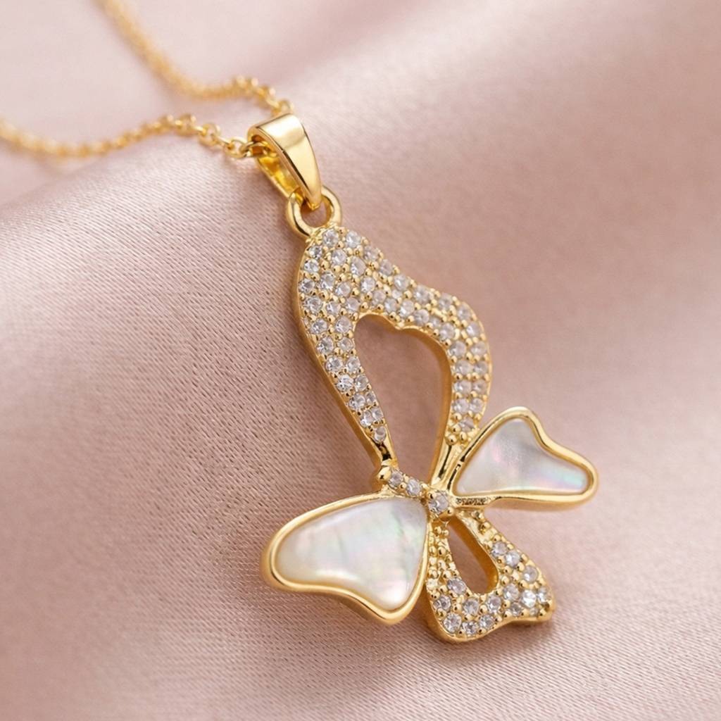 Gold-Plated Elegant Pearl Finish Butterfly Crystal Anti-Tarnish Pendant Necklace : HSPS60MB1557