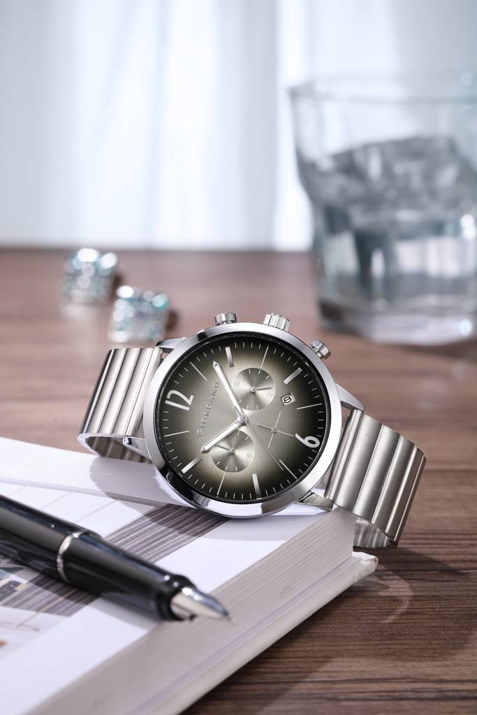 Giordano Analog Chronograph Watch For Men - Stainless Steel Case & Strap| Modern Casual & Formal Wristwatch With : GZ-50153-22