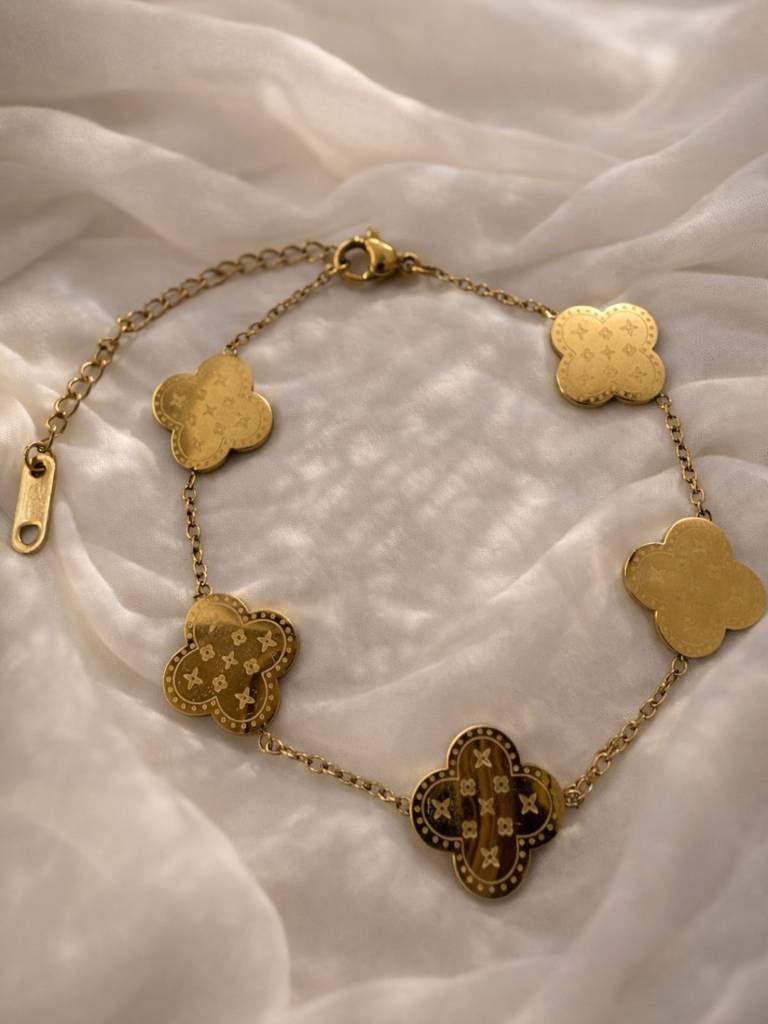 Brand Inspired Gold Clover Chain Bracelet | Anti-Tarnish 18K Gold Plated Jewelry : ATCB754GCBCP