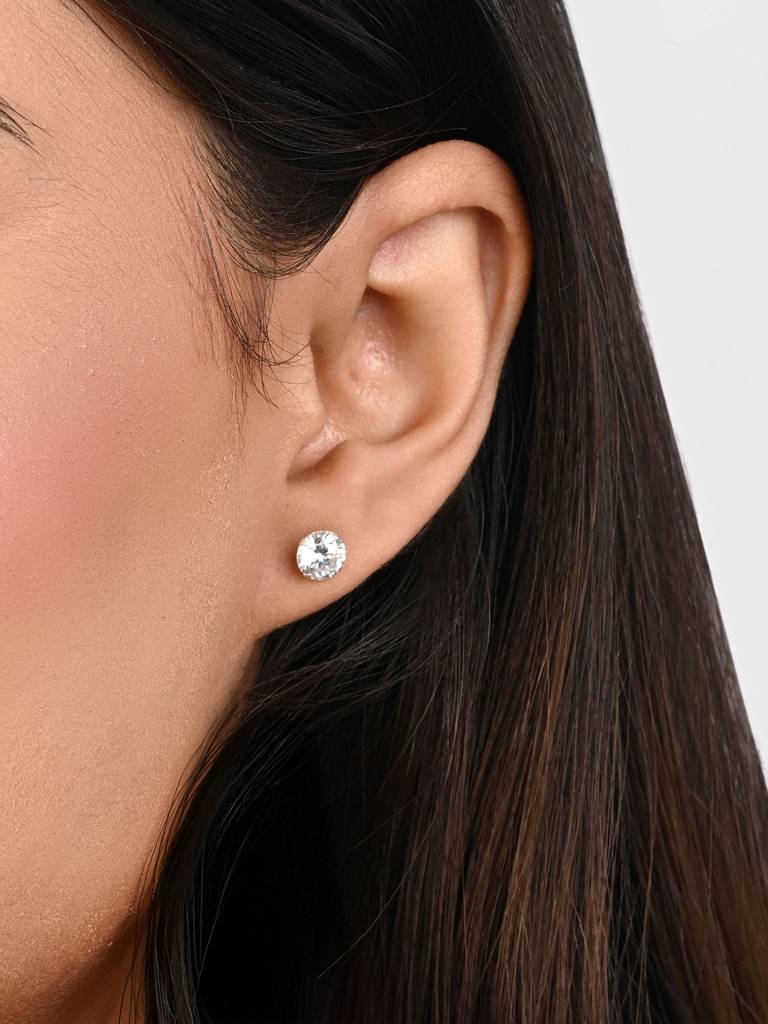 Classic Round Cz Stud Earrings : JDER2371