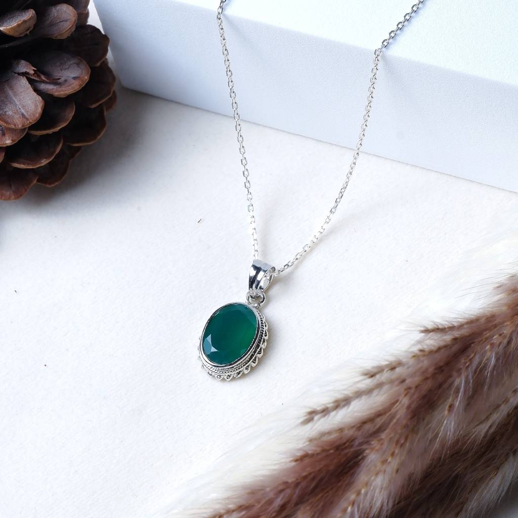 925 Sterling Silver Green Onyx Pendant With Chain For Women | Gemstone Pendant | Handmade Silver Jewelry | Elegant : FU-1115-C