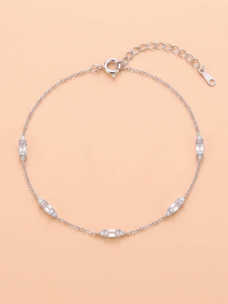 Baguette Zirconia Station Bracelet : BR1148