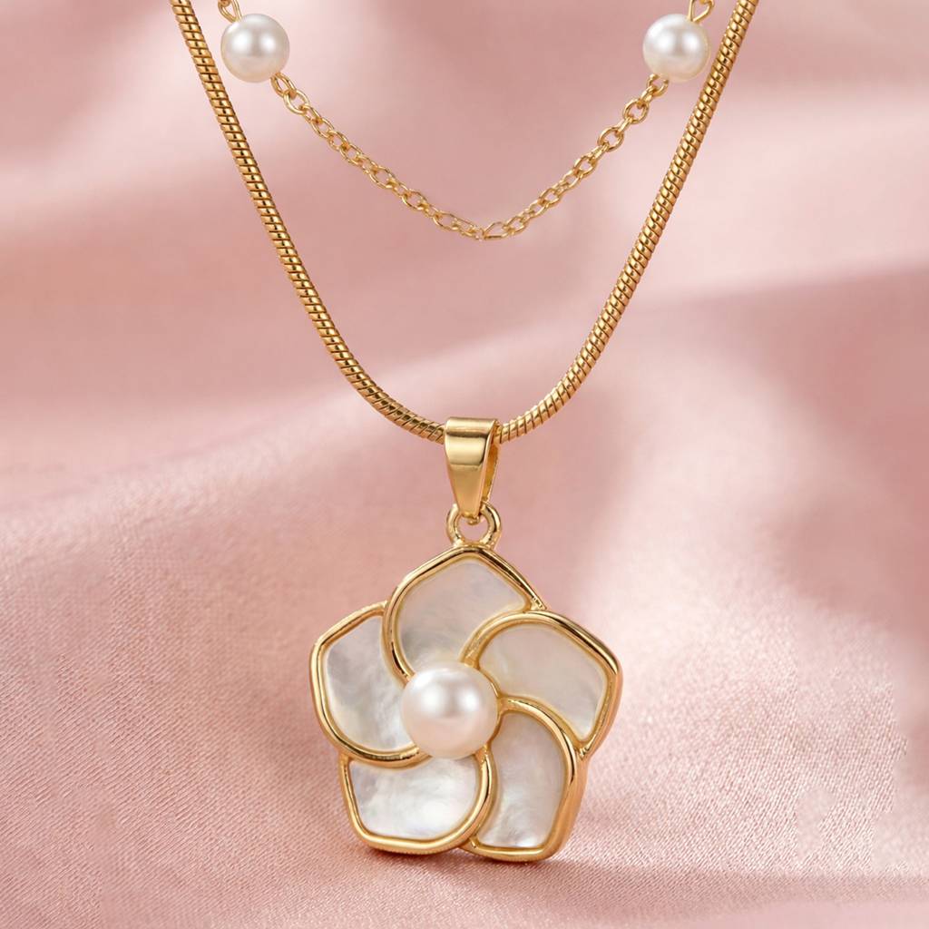 Gold-Plated Elegant Pearl Layered With Floral Charm Anti-Tarnish Pendant Necklace : HSPS60MB1582