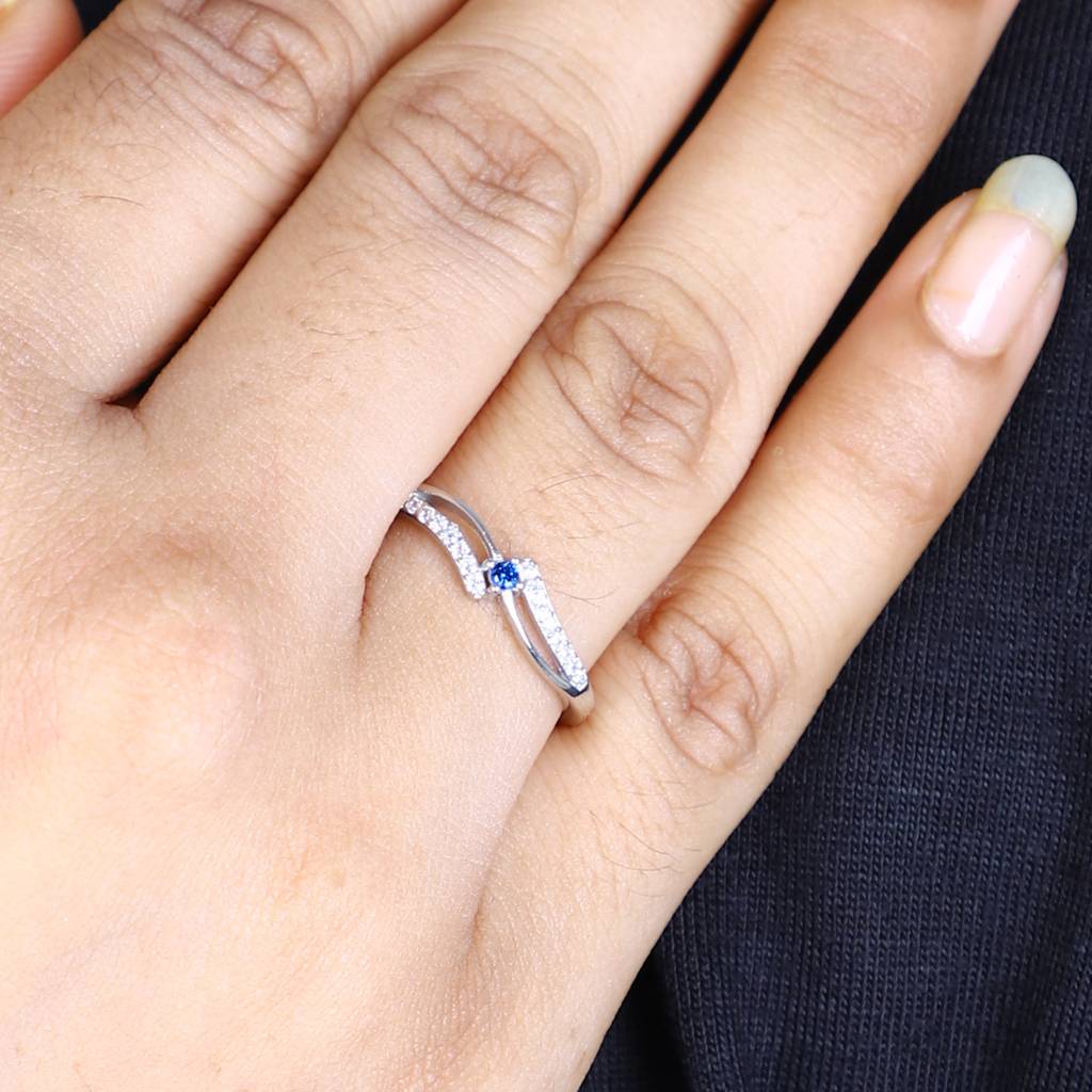 Women'S Silver Wave Ring With Blue Sapphire Accent – Elegant & Minimalist Design : RN-SL-10054-1-W